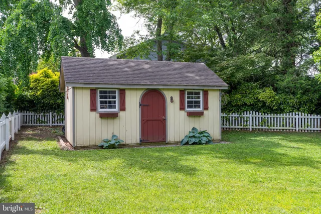 $799,900 | 2316 Bauernschmidt Drive, Essex, MD 21221