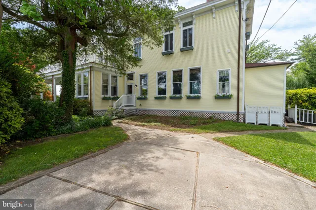 $799,900 | 2316 Bauernschmidt Drive, Essex, MD 21221