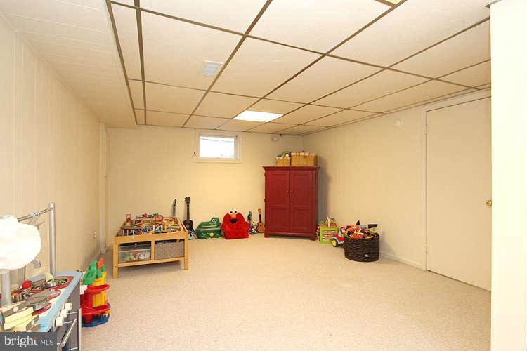 2611 Spencer Road Chevy Chase, MD 20815 - Photo 10 of 15 Family Room