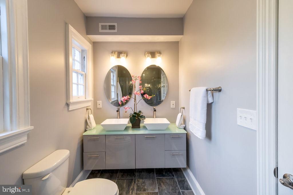 202 St Martins Road Baltimore, MD 21218 - Photo 51 of 87 Bathroom