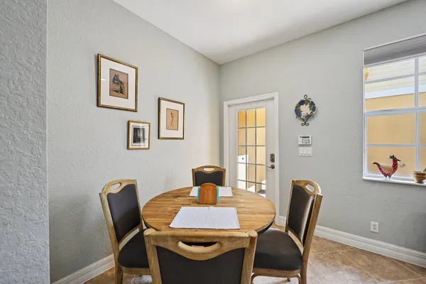 $650,000 | 110 East Pigeon Plum Drive, Jupiter, FL 33458