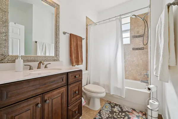 $650,000 | 110 East Pigeon Plum Drive, Jupiter, FL 33458