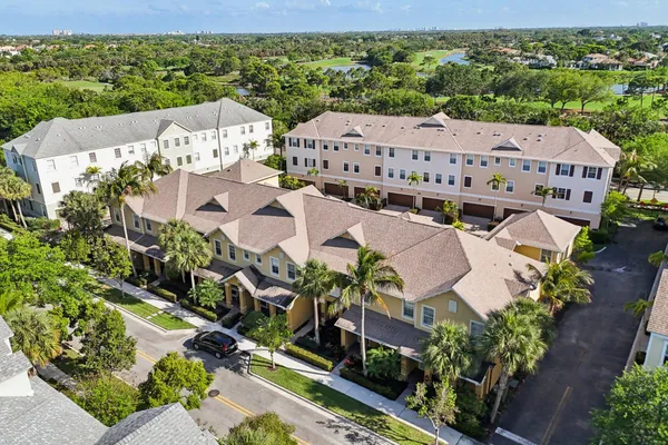 $650,000 | 110 East Pigeon Plum Drive, Jupiter, FL 33458