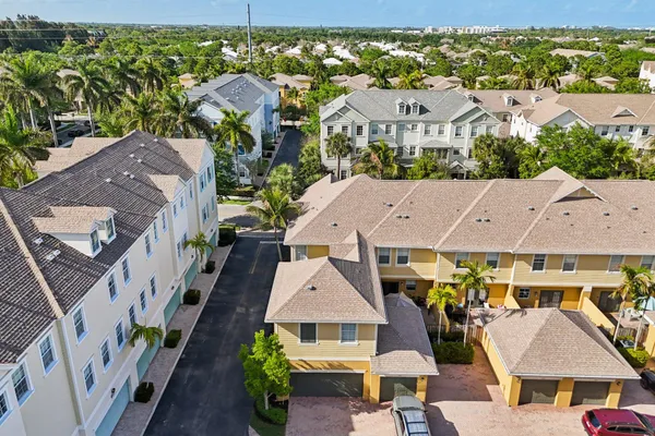 $650,000 | 110 East Pigeon Plum Drive, Jupiter, FL 33458