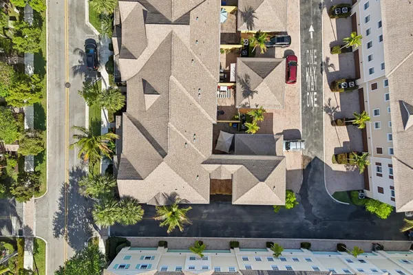 $650,000 | 110 East Pigeon Plum Drive, Jupiter, FL 33458