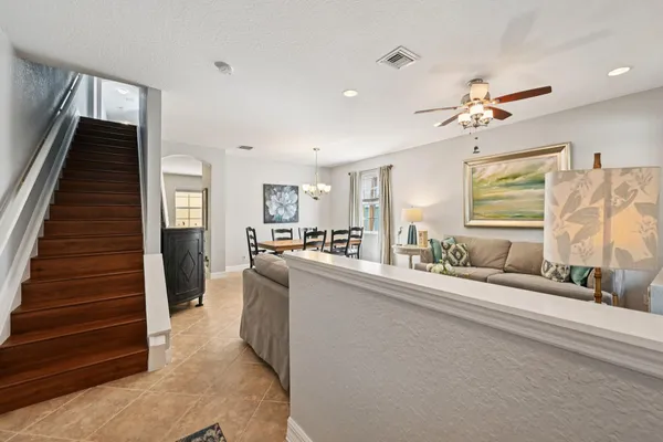 $650,000 | 110 East Pigeon Plum Drive, Jupiter, FL 33458