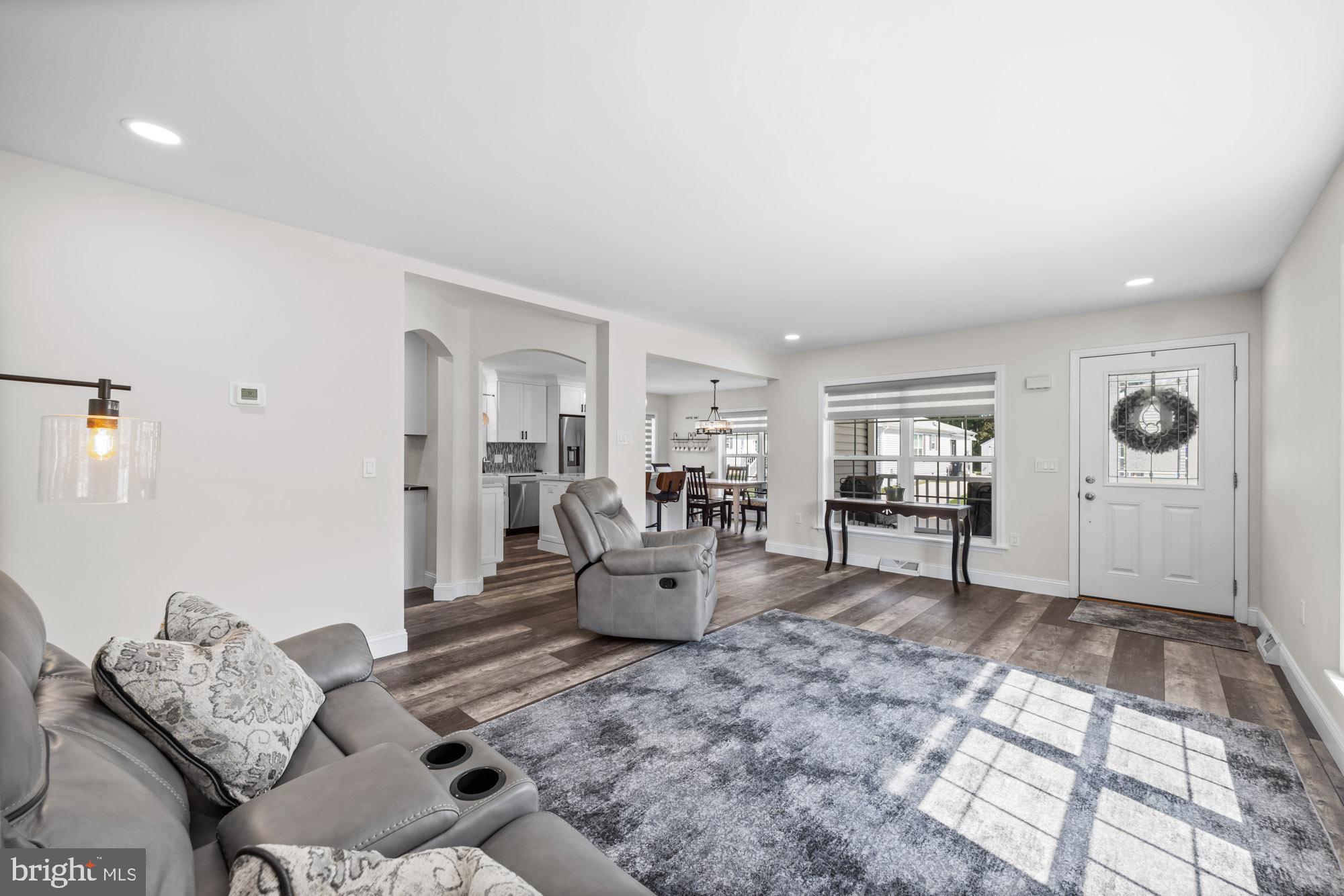 161 Dorian Drive Williamstown, NJ 08094 - Photo 4 of 30