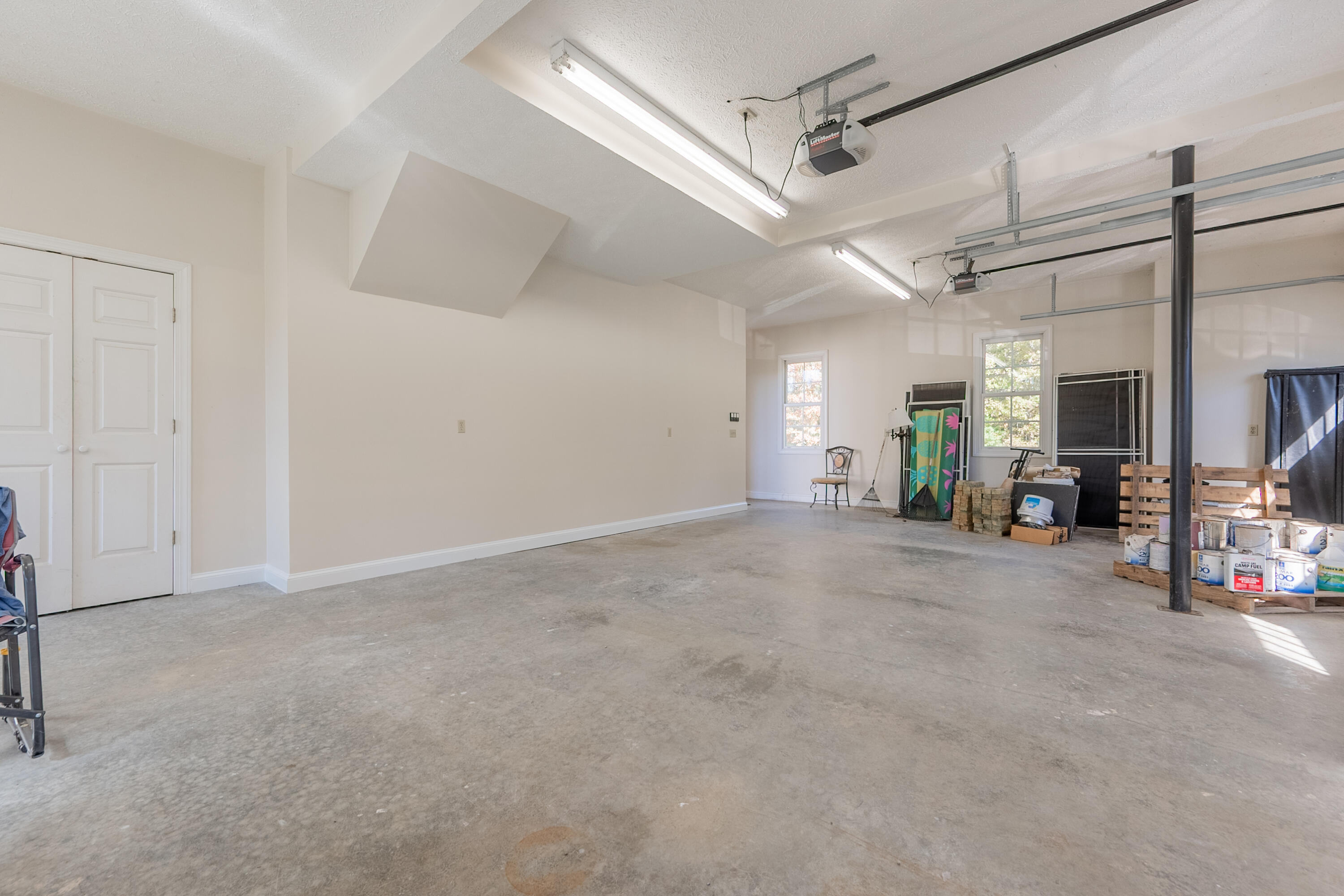 254 Dusty Mile Road Northwest Willis, VA 24380 - Photo 108 of 122 interiors-96