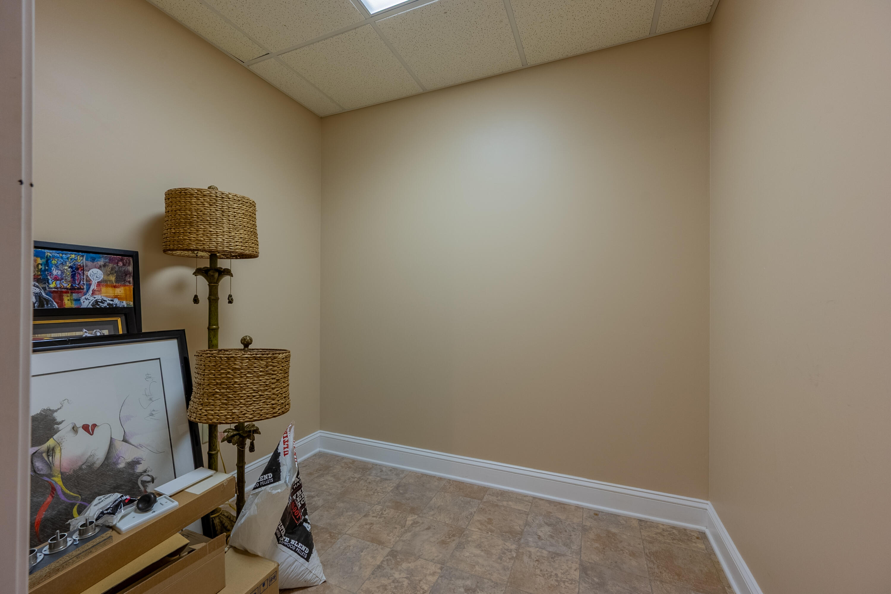 254 Dusty Mile Road Northwest Willis, VA 24380 - Photo 46 of 122 interiors-43