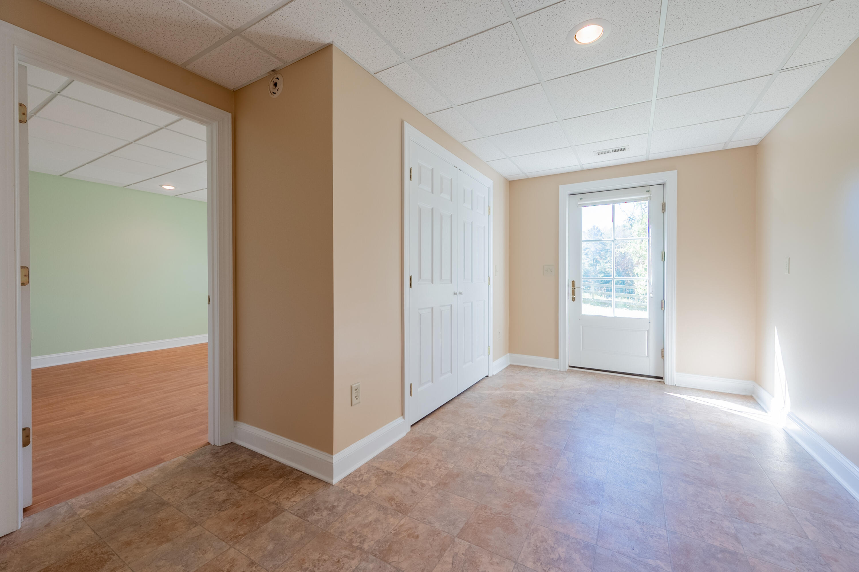 254 Dusty Mile Road Northwest Willis, VA 24380 - Photo 62 of 122 interiors-57