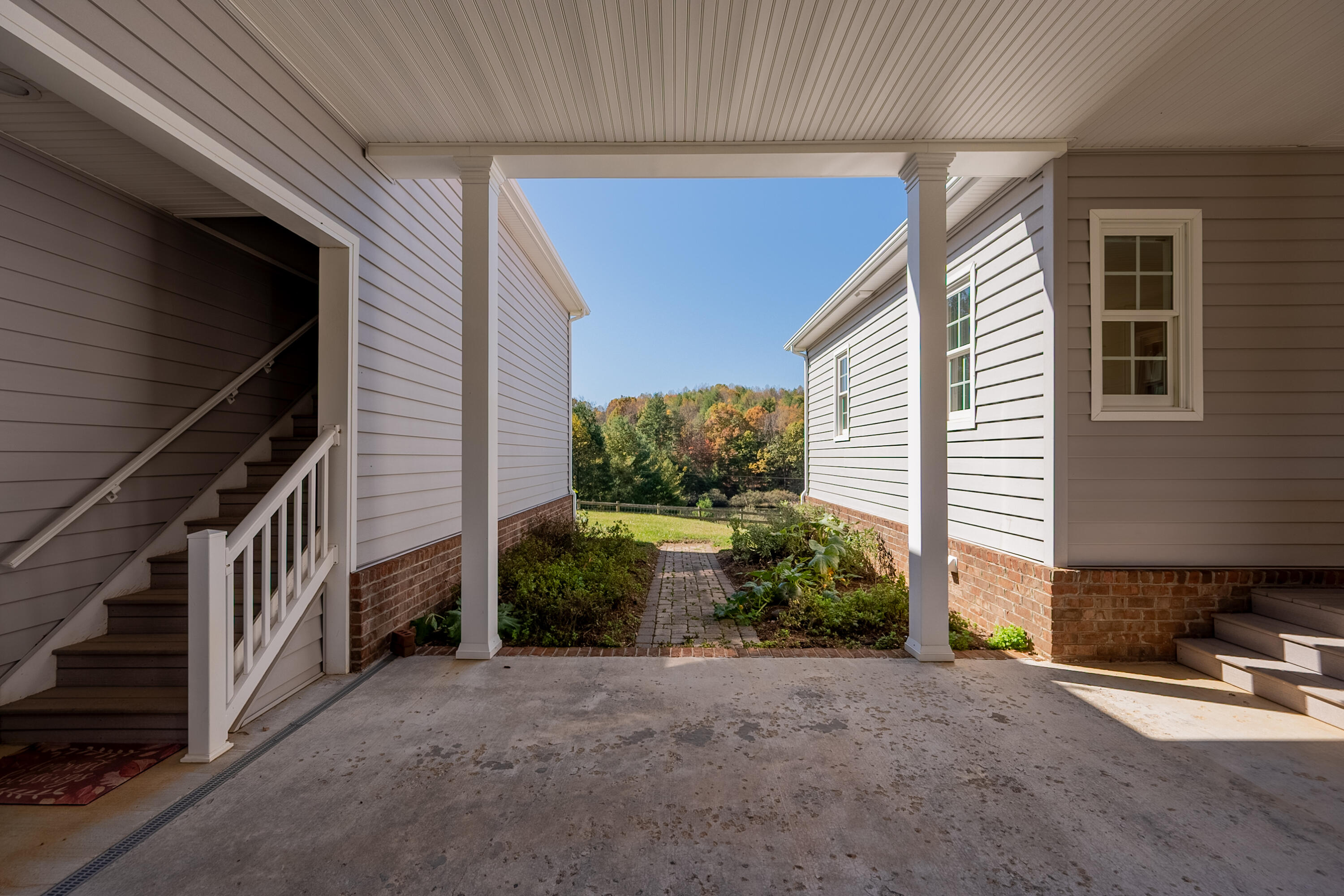 254 Dusty Mile Road Northwest Willis, VA 24380 - Photo 95 of 122 exteriors-78