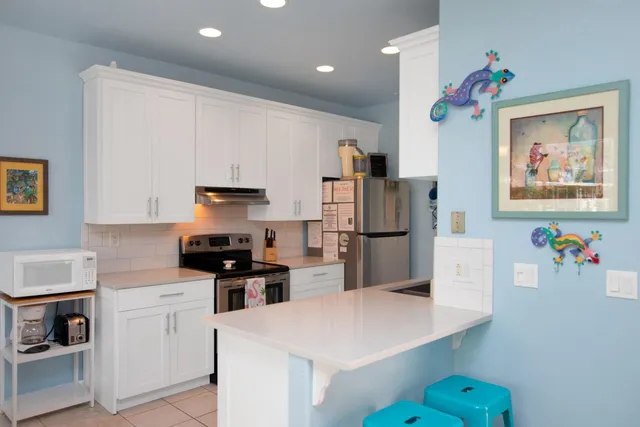 $1,948,000 | 461-471 3rd Street, Key Colony Beach, FL 33051