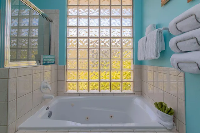 $1,948,000 | 461-471 3rd Street, Key Colony Beach, FL 33051