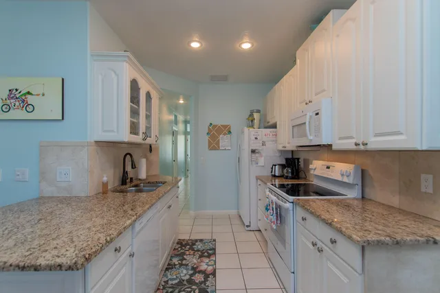 $1,948,000 | 461-471 3rd Street, Key Colony Beach, FL 33051