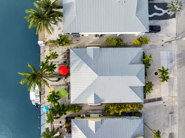 $1,948,000 | 461-471 3rd Street, Key Colony Beach, FL 33051