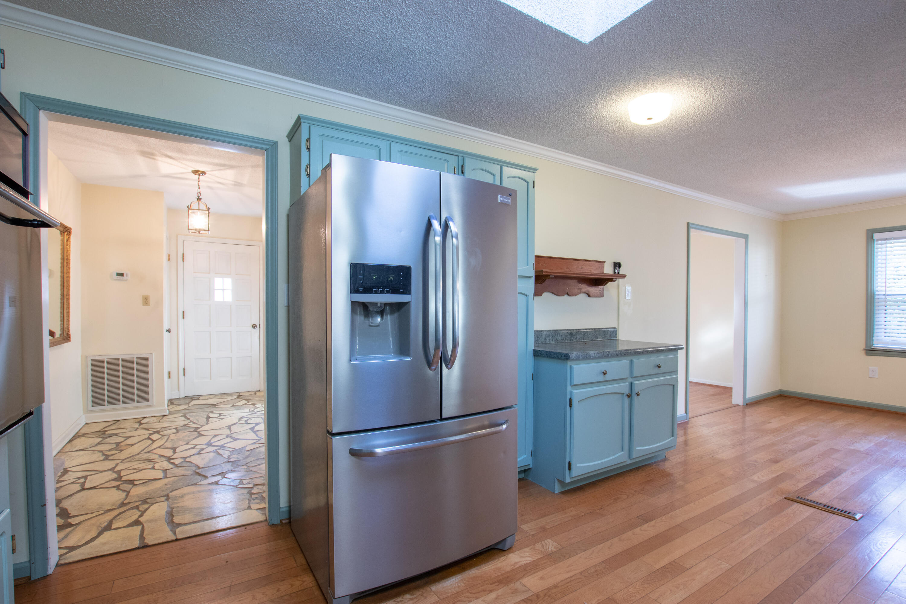 31 Stone Drive Bristol, TN 37620 - Photo 13 of 37 Stone-18