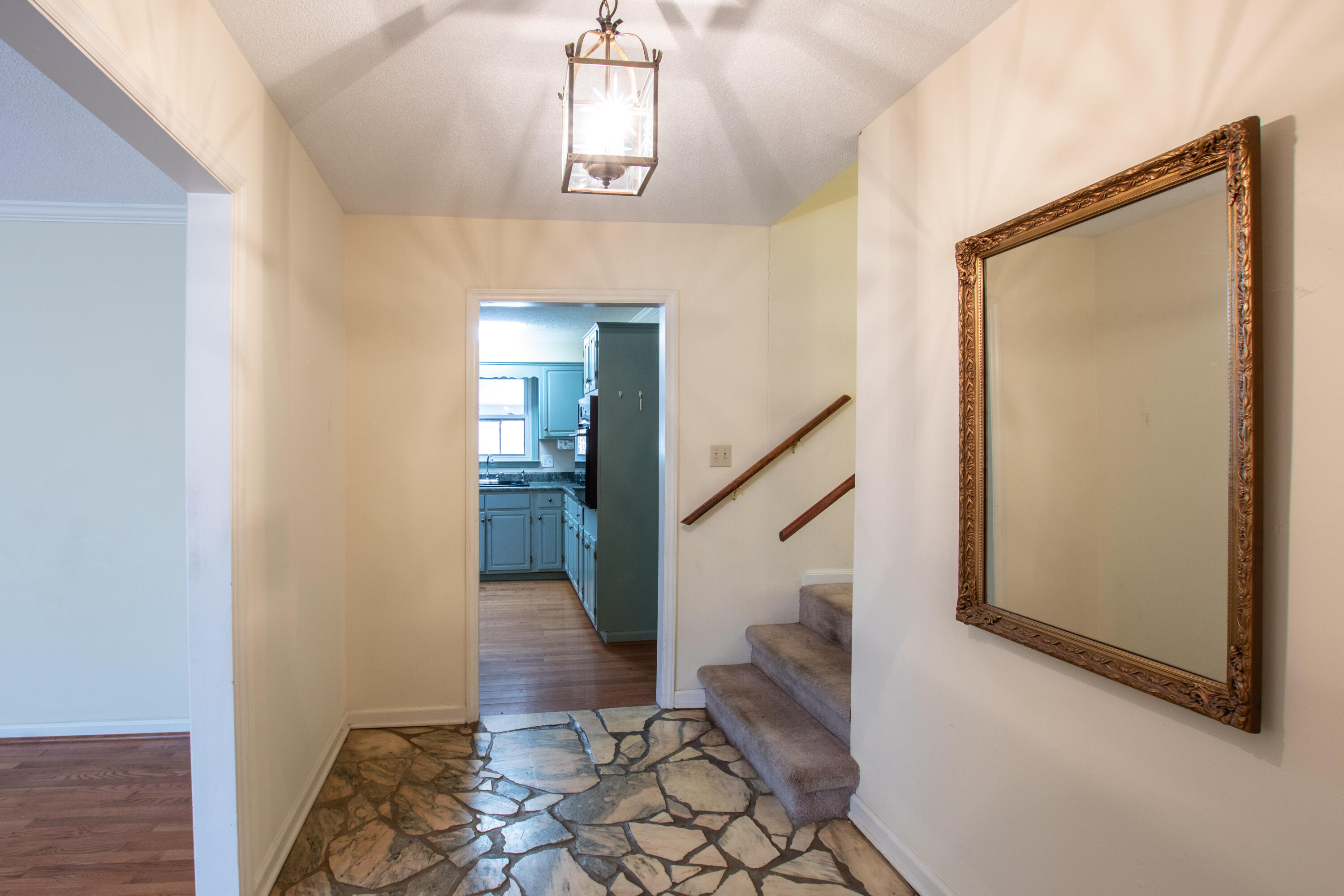 31 Stone Drive Bristol, TN 37620 - Photo 18 of 37 Stone-20