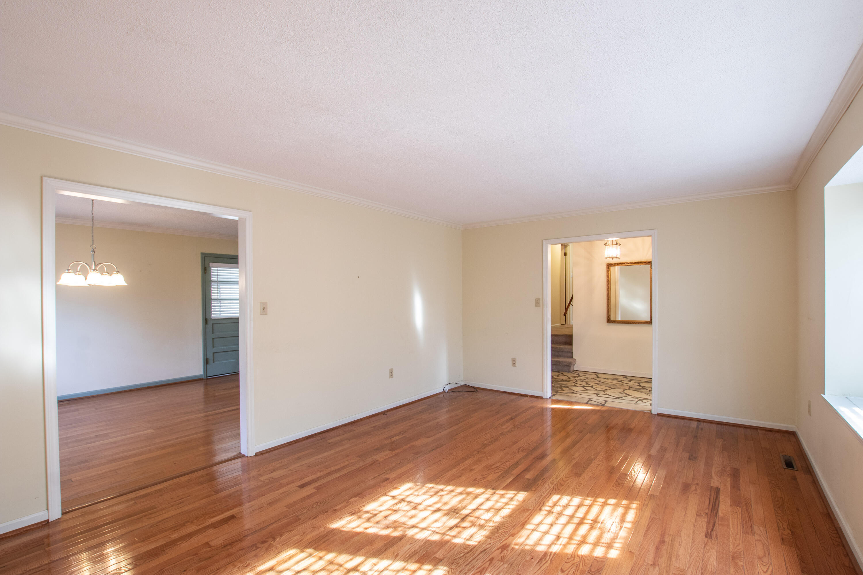 31 Stone Drive Bristol, TN 37620 - Photo 19 of 37 Stone-21