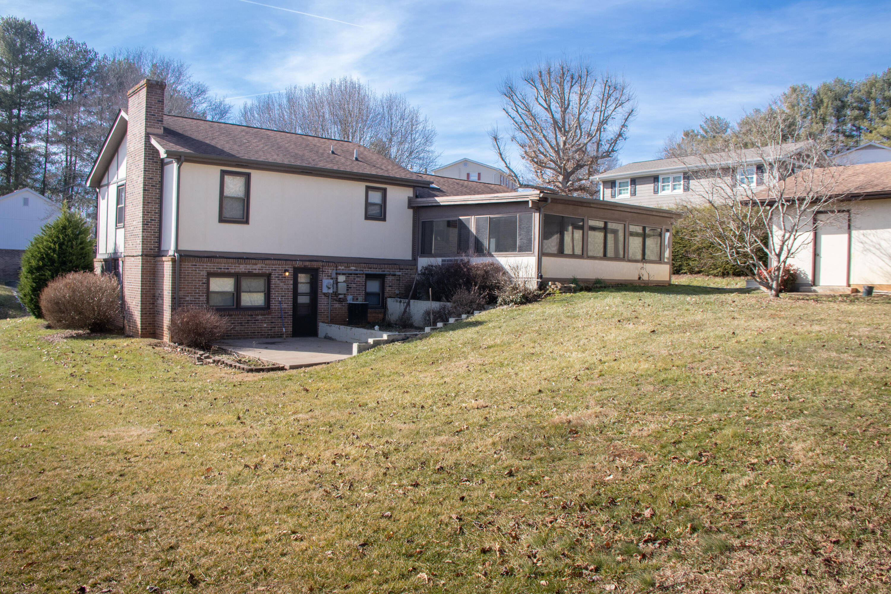 31 Stone Drive Bristol, TN 37620 - Photo 8 of 37 Stone-8