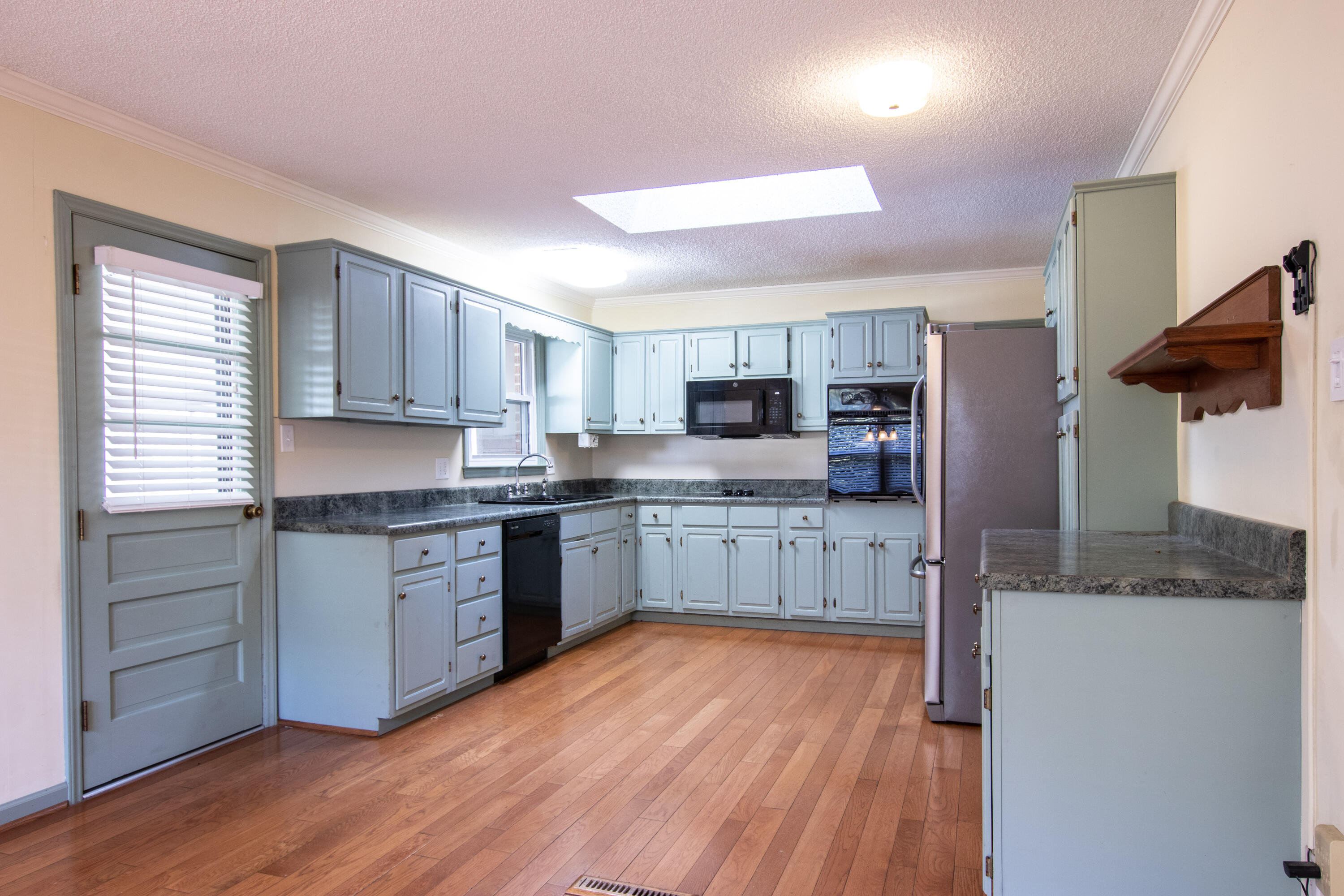 31 Stone Drive Bristol, TN 37620 - Photo 10 of 37 Stone-13