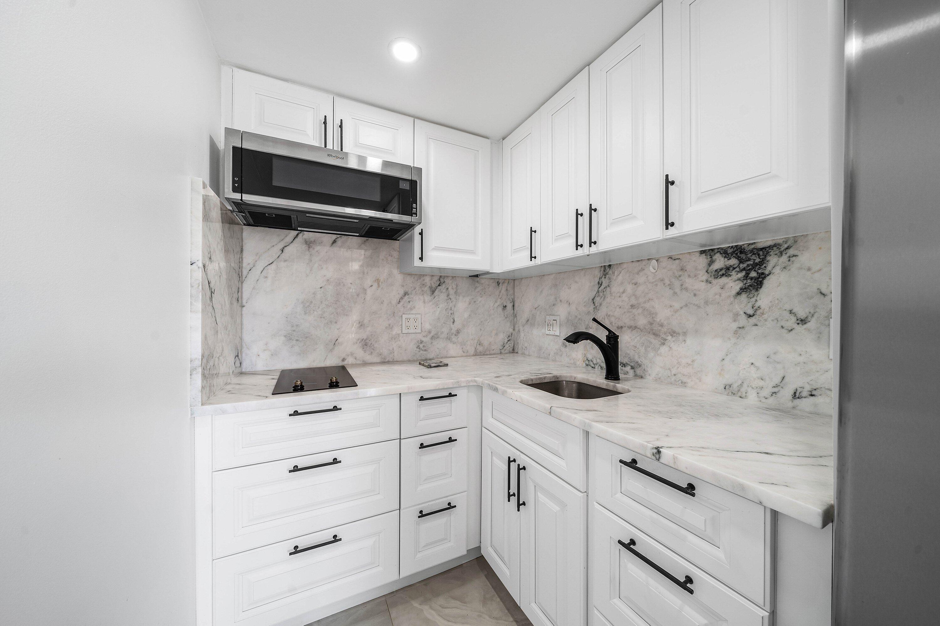 15 South Golfview Road, Unit 206 Lake Worth, FL 33460 - Photo 12 of 35 15 south Golfview rd