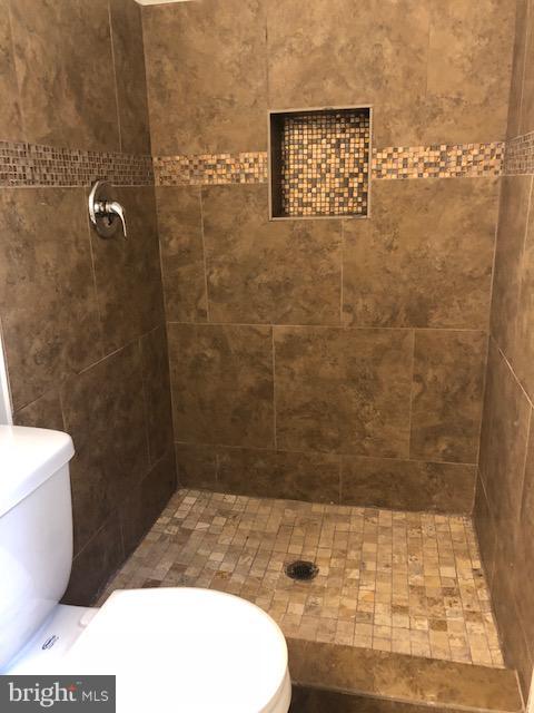 16210 Manning Road East Accokeek, MD 20607 - Photo 17 of 26 Bath (Master)