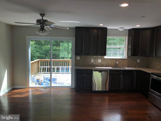 16210 Manning Road East Accokeek, MD 20607 - Photo 4 of 26 Dining Room