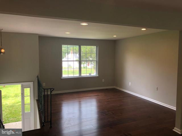 16210 Manning Road East Accokeek, MD 20607 - Photo 6 of 26 Family Room
