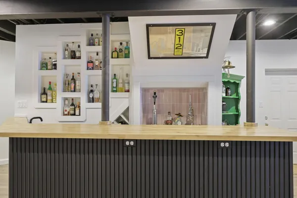 $6,000 | 16 Cedar Trail, Ogden Dunes, IN 46368