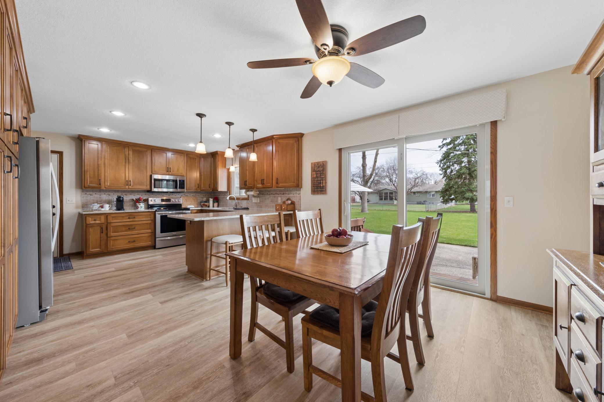 1197 Jackson Street Shakopee, MN 55379 - Photo 6 of 38