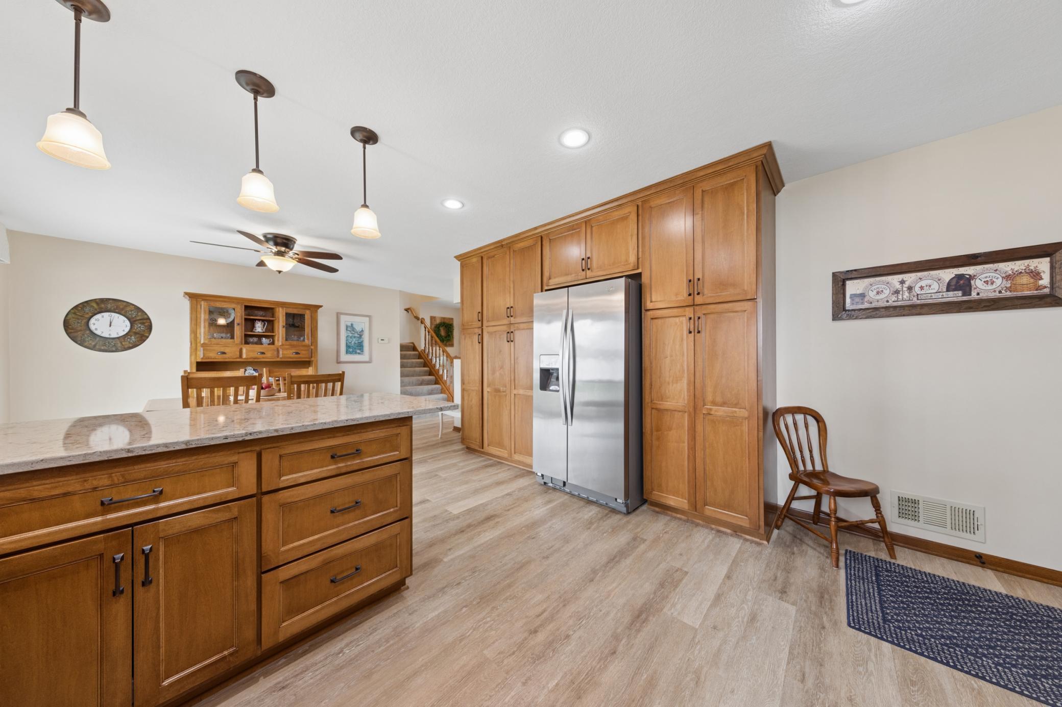 1197 Jackson Street Shakopee, MN 55379 - Photo 9 of 38