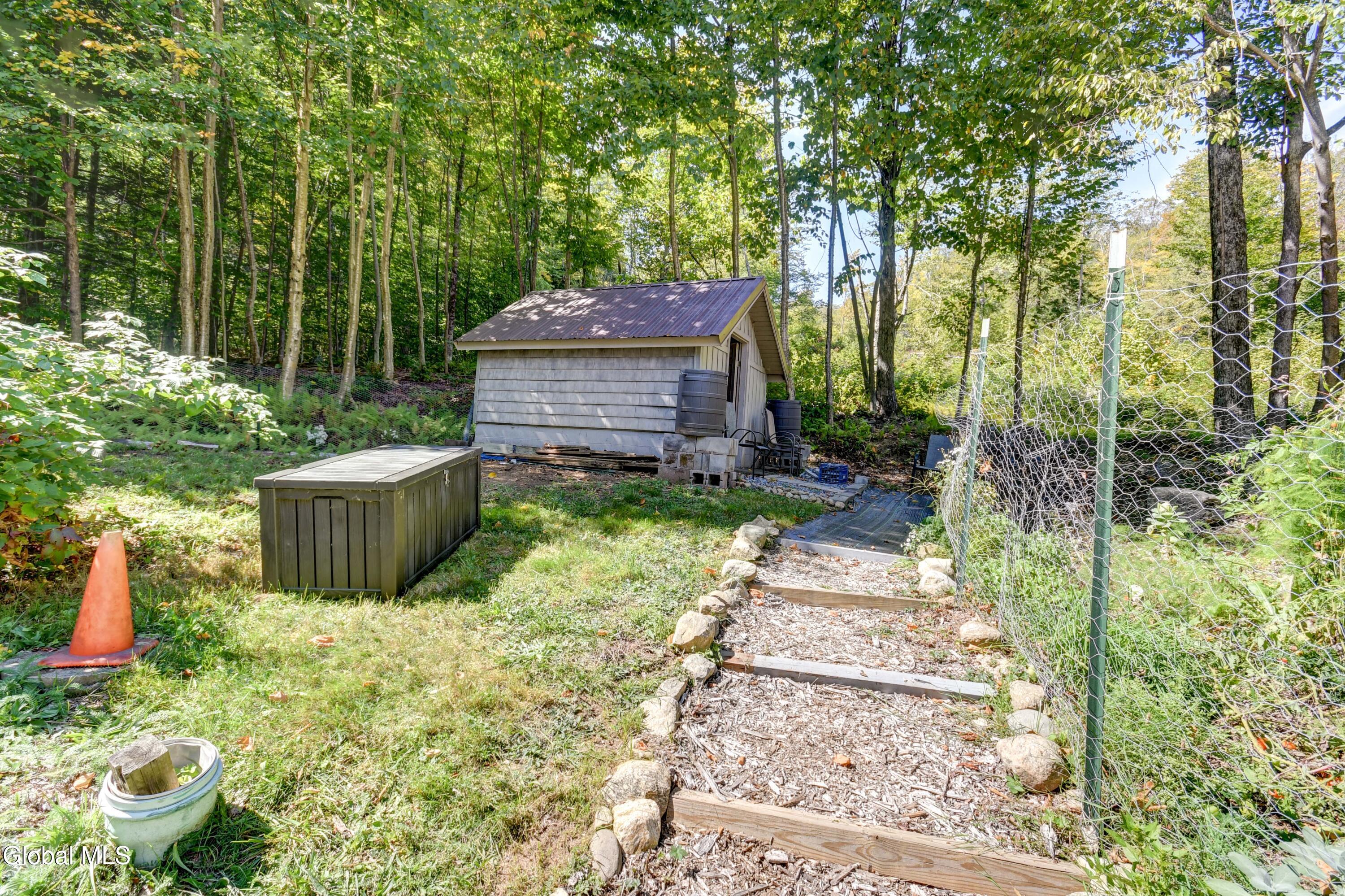 511 Dennie Road Mayfield, NY 12117 - Photo 5 of 42 511 Dennie Rd-5