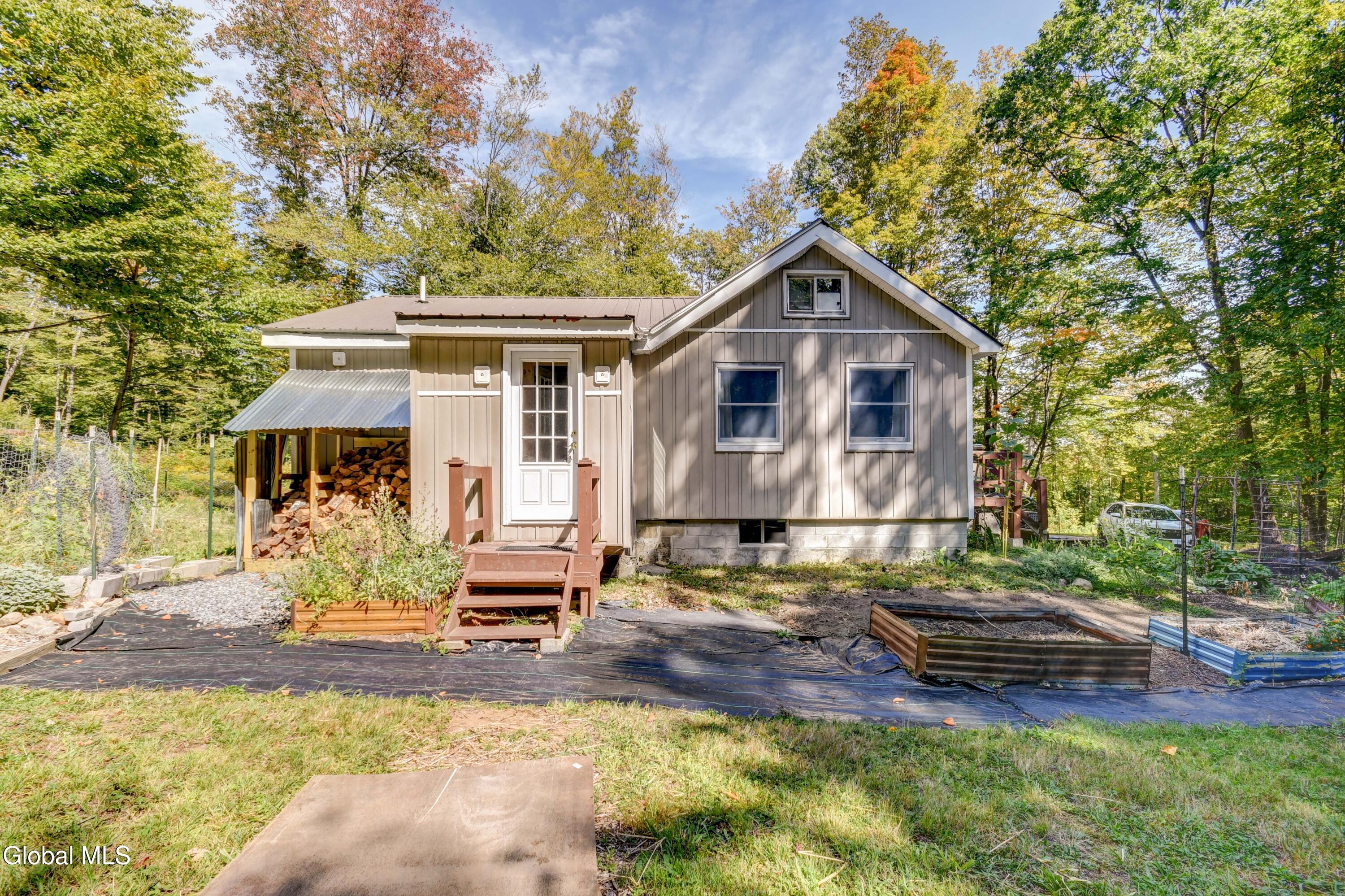 511 Dennie Road Mayfield, NY 12117 - Photo 8 of 42 511 Dennie Rd-8
