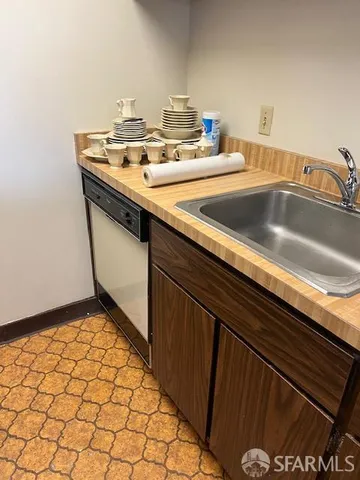 $3,500 | 1177 California Street, Unit 915, San Francisco, CA 94108