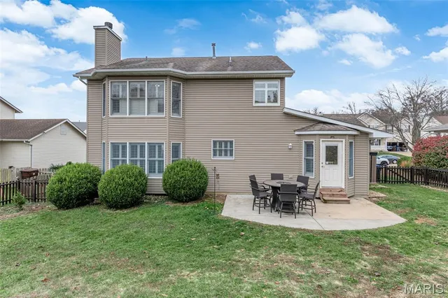 $425,000 | 520 Gentle Breeze Drive, St. Peters, MO 63376