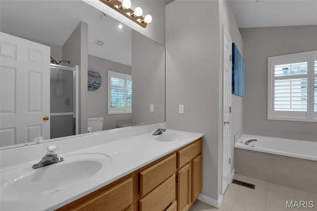 $425,000 | 520 Gentle Breeze Drive, St. Peters, MO 63376