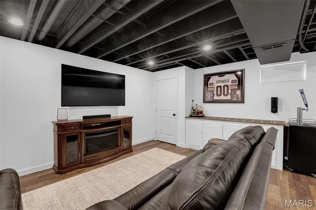 $425,000 | 520 Gentle Breeze Drive, St. Peters, MO 63376