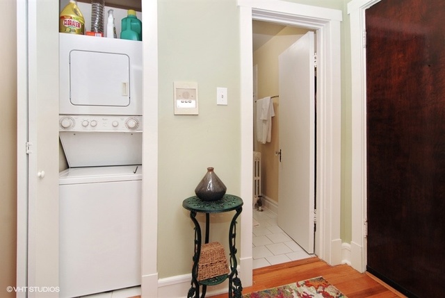 72 Pine Avenue, Unit 2B Riverside, IL 60546 - Photo 7 of 10 a view of hallway with washer and dryer