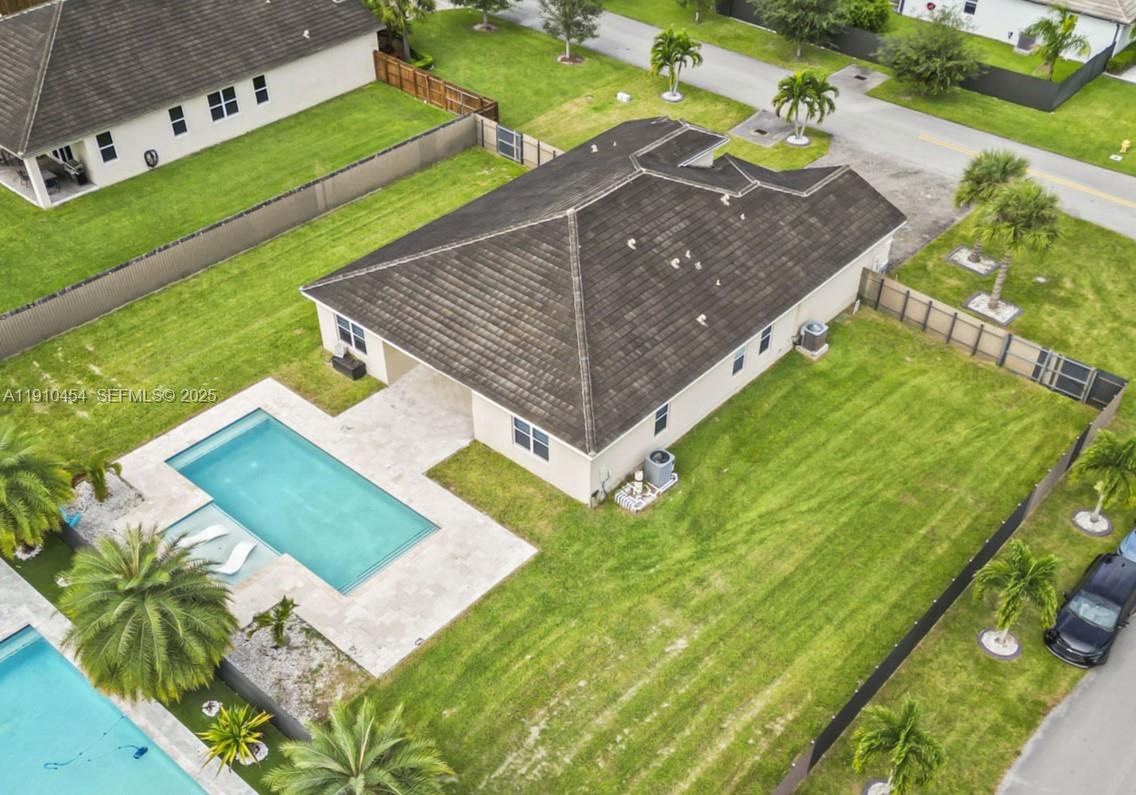 19006 Southwest 307th Street Homestead, FL 33030 - Photo 7 of 32