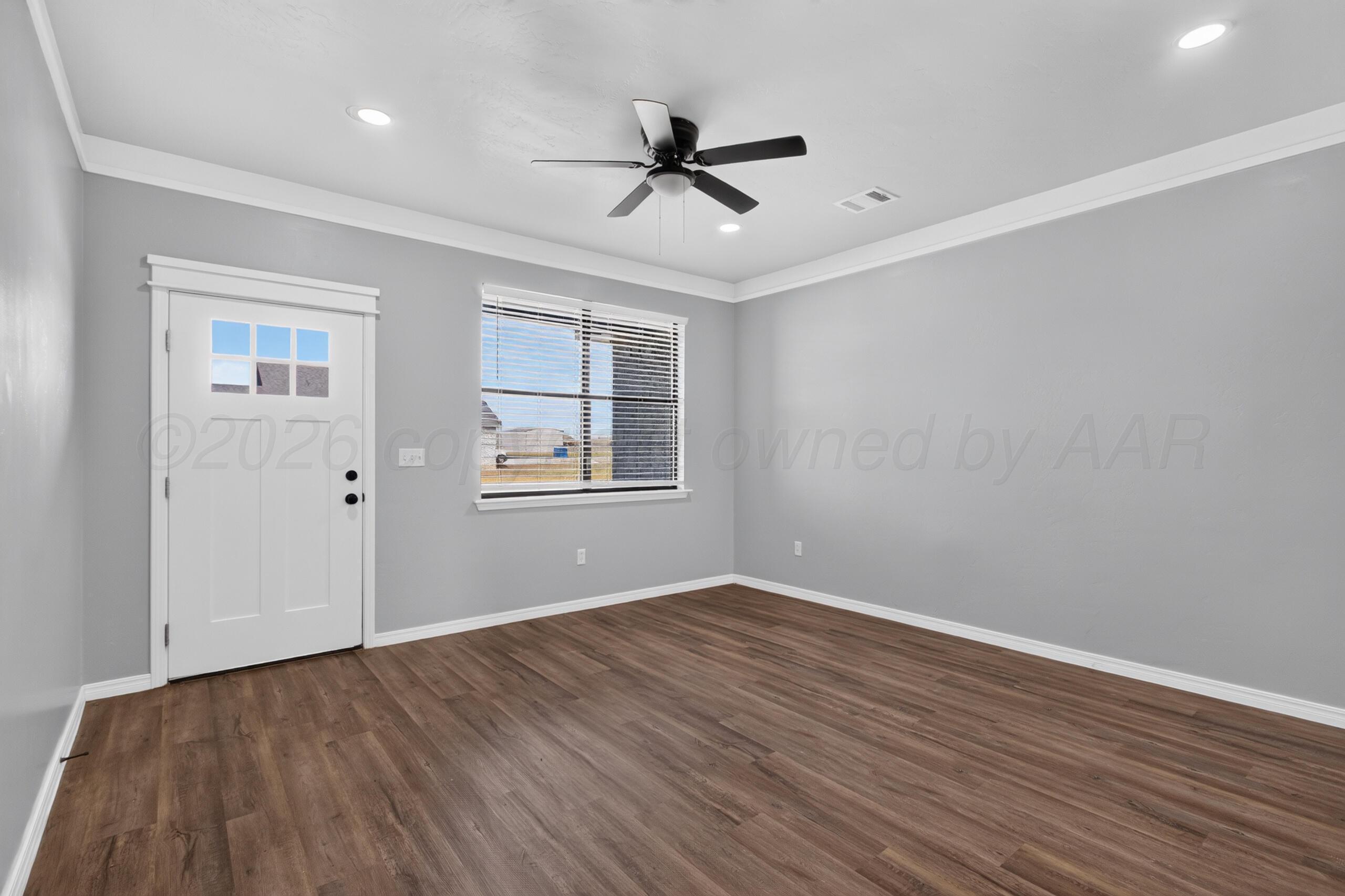 8853 Redbud Road, Unit B Amarillo, TX 79119 - Photo 3 of 16 6G1A6623
