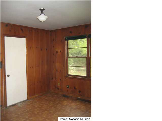 932 Center Way Southwest Birmingham, AL 35211 - Photo 16 of 24