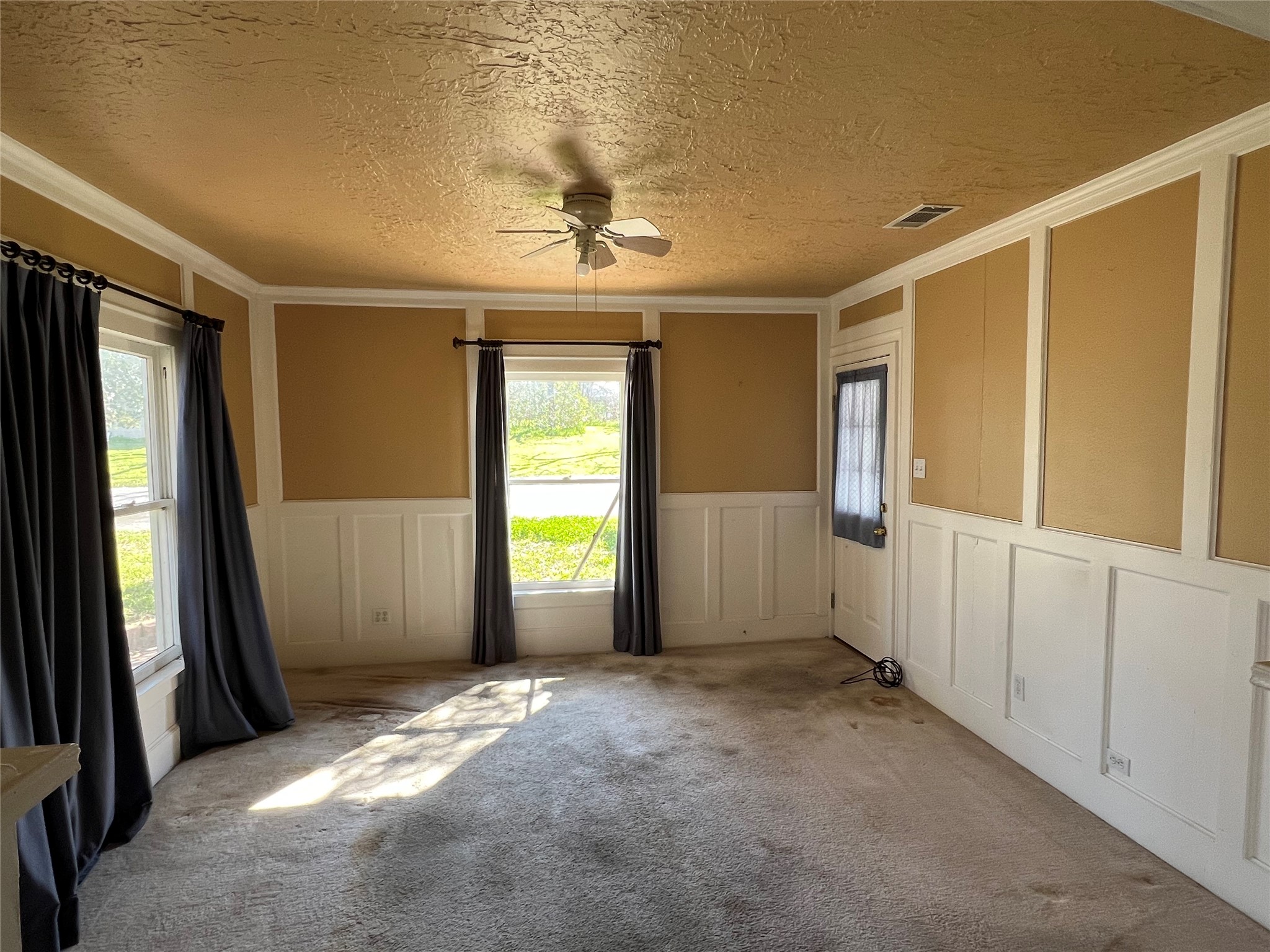220 South Tesch Street Bellville, TX 77418 - Photo 7 of 15
