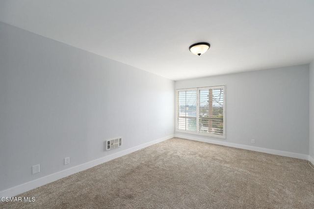 $3,895 | 8400 De Longpre Avenue, Unit 313, West Hollywood, CA 90069