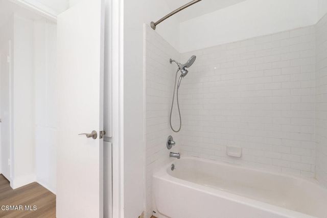 $3,895 | 8400 De Longpre Avenue, Unit 313, West Hollywood, CA 90069