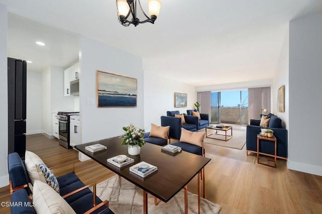 $3,895 | 8400 De Longpre Avenue, Unit 313, West Hollywood, CA 90069