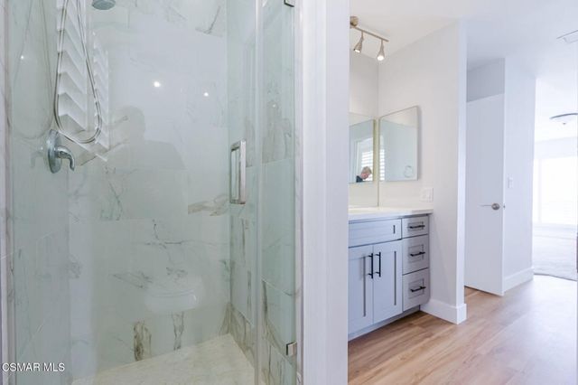 $3,895 | 8400 De Longpre Avenue, Unit 313, West Hollywood, CA 90069