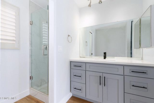 $3,895 | 8400 De Longpre Avenue, Unit 313, West Hollywood, CA 90069