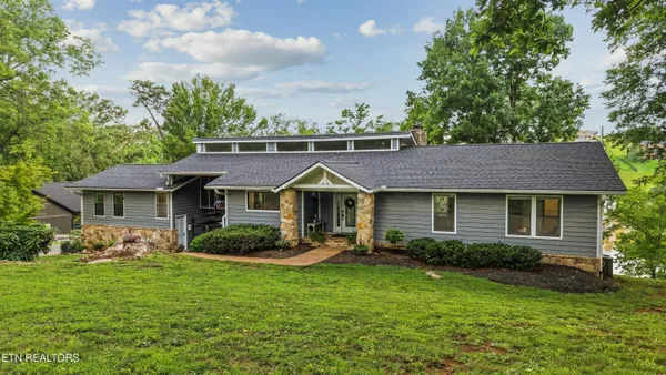 $1,589,000 | 7514 Rivertrace Boulevard, Knoxville, TN 37920