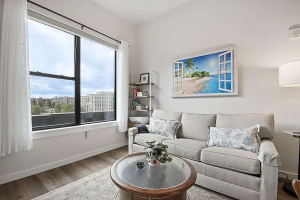 $499,900 | 1900 12th Avenue South, Unit 513, Nashville, TN 37203