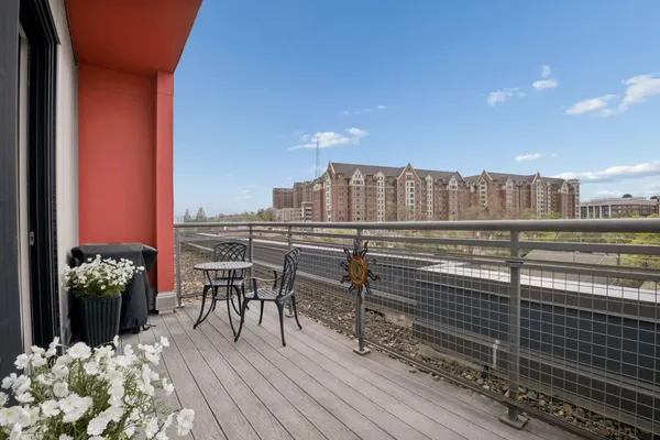$499,900 | 1900 12th Avenue South, Unit 513, Nashville, TN 37203
